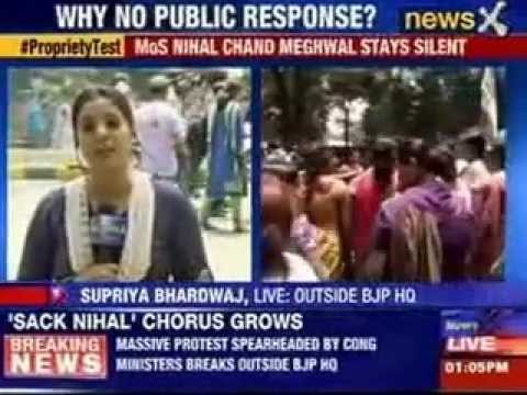Women protestors' demands removal of Nihal Chand
