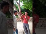 पाली जिले के रोहट थाना क्षेत्र के मांडावास में एक युवक की पेड़ से बांधकर मारपीट, वीडियो हुआ वायरल