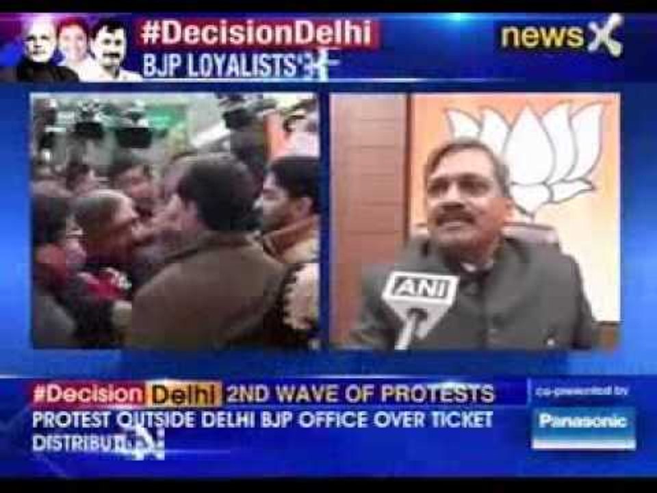 Protest outside Delhi BJP office over ticket distribution