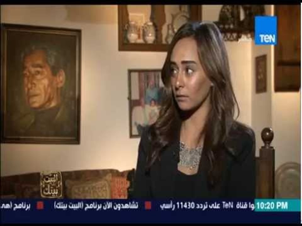 البيت بيتك -  أبنة الأبنودي تروي اللحظات الأخيرة في حياة والدها وكتابته للقصائد على علب المناديل
