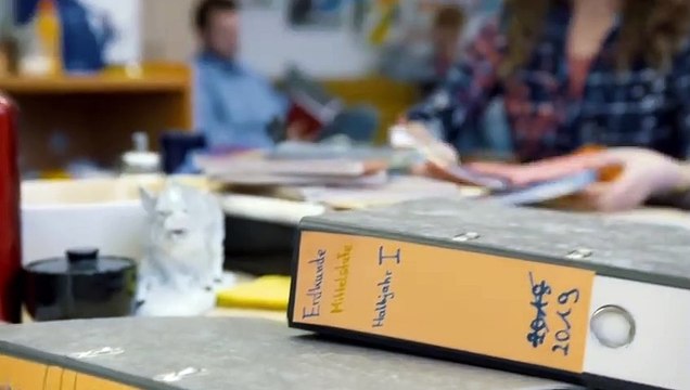 Krebs! Paula muss die Brust entfernt werden! | Folge 16 | Meine Klasse – Voll das Leben | SAT.1