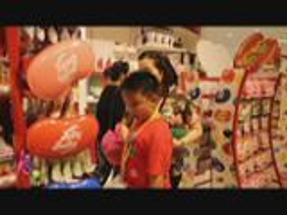 Family bonding nina Kris, Bimby at Josh sa Singapore