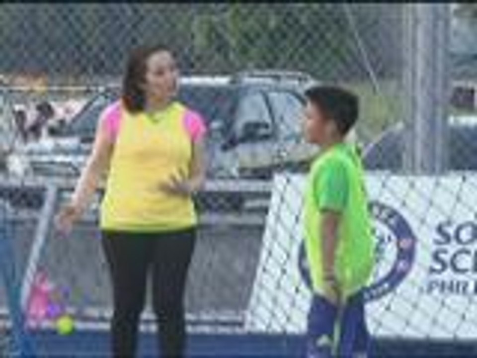 Kris plays football
