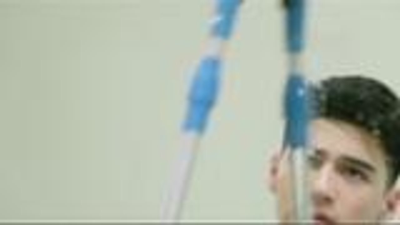 Jigs, tinulungan ang kanyang Ina sa trabaho