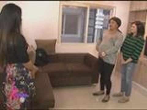 Krissy, Darla binisita ang bahay ni Julia