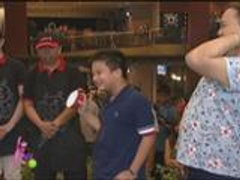 Bimby tries ice-cream catching