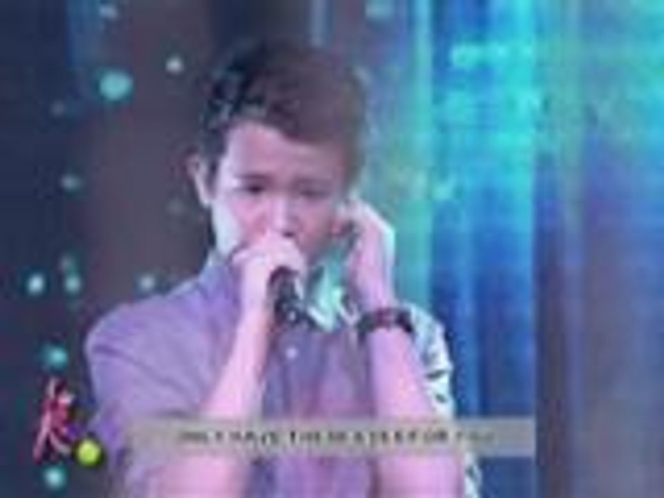 JK sings 'You're The Only One' for his Tita Kris