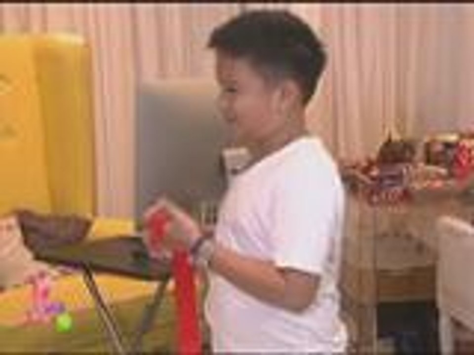 Kris opens her gifts from Josh & Bimby