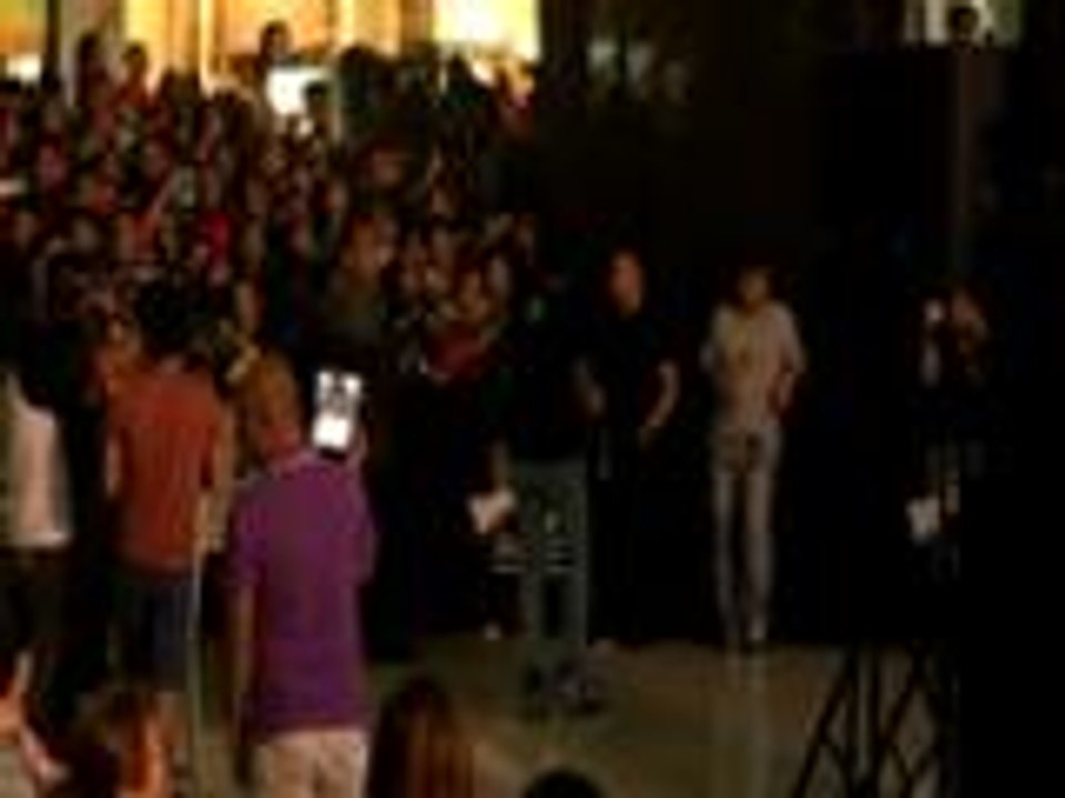 WATCH: Jerome Ponce sings "I'm Yours" at the NKNKK Mall Show