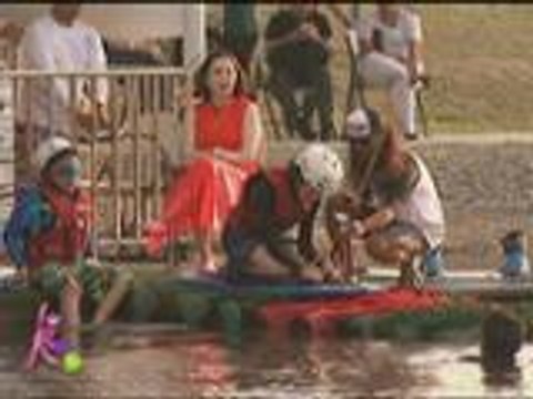 Erich shows girl power thru kneeboarding