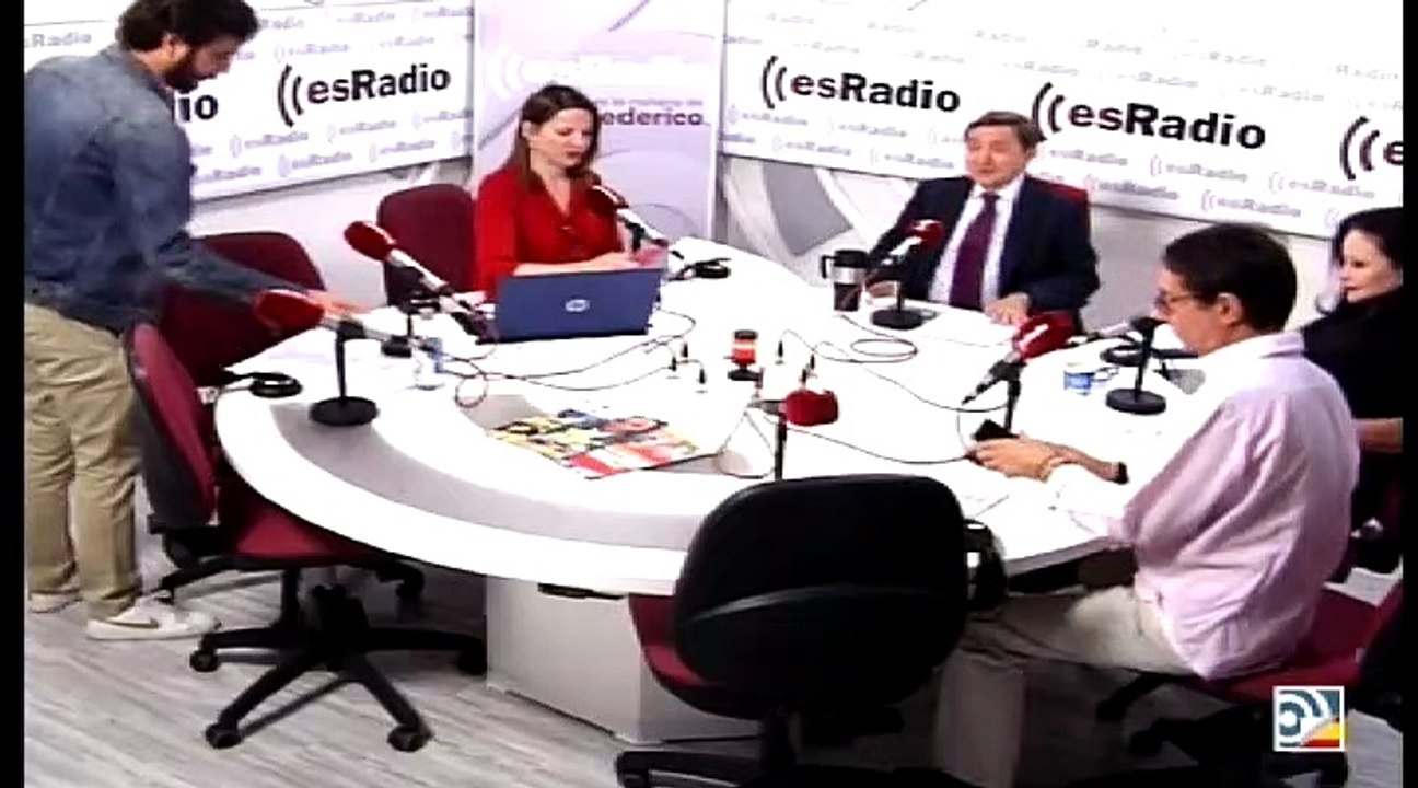 Crónica Rosa: El "acercamiento" entre Colate y Pantoja en 'Supervivientes'