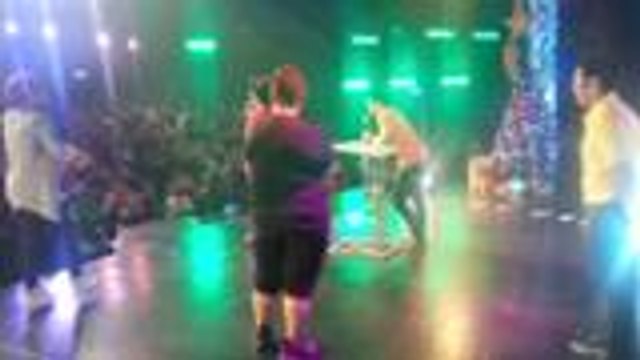 Pokwang, pinagbigyan ang fan na kamukha raw ng magiging anak nila Pooh na magpapicture!