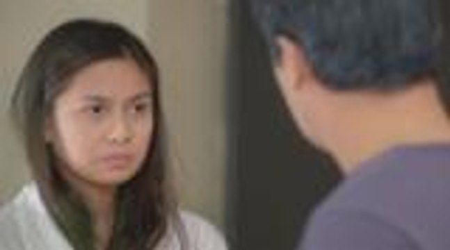 Muling nagbabanta ang maghiwagang kwintas kay Manuel