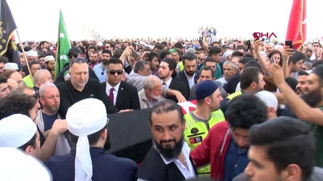 Kadır Mısıroğlu İçin Cenaze Töreni Düzenleniyor 1