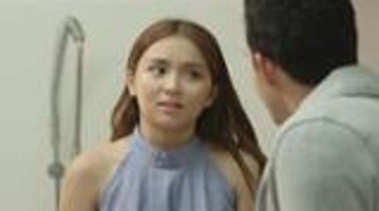 Amor sinurpresa si Yna sa kanyang pagdating