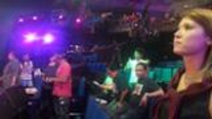 Mga boys kinilig habang nanood si Maria Ozawa ng kanyang dance number!