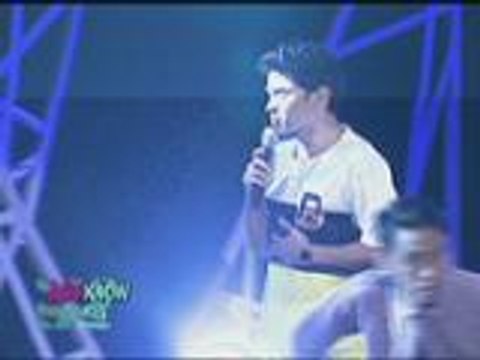 Enchong Dee sings Seloso on Banana Split