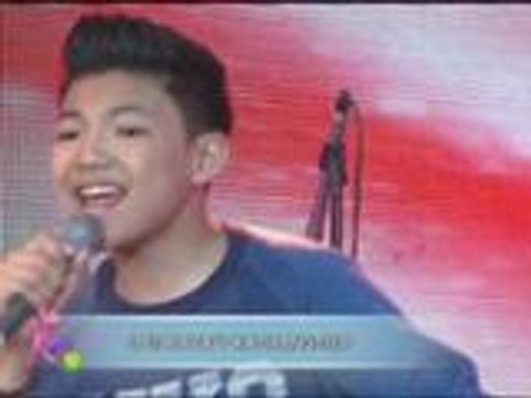 Darren sings his multi-awarded single In Love Ako Sa'yo