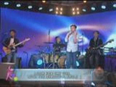 JK sings Maroon 5's She will be loved