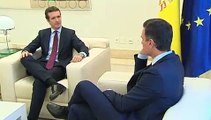 Pablo Casado se rinde ante Sánchez y le pide un gobierno sin Podemos y PNV