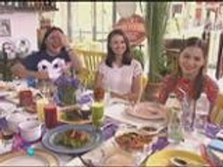 The Dog Of All Media Prada, commercial model na!