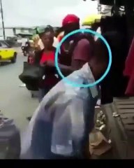 Quand une camera cachée filme une bande de voleur à leur insu. Regardez !