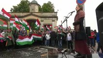 Slovacchia: ungheresi in piazza contro la legge che vieta gli inni stranieri