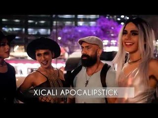 Reacciones de la gente cuando viajan con 2 drags en el Metro | Qué Importa