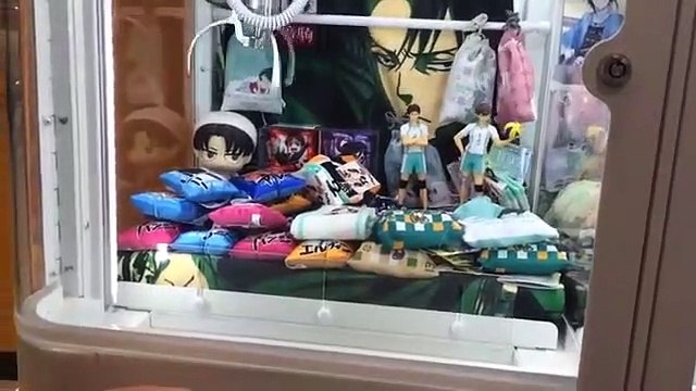 La machine à pinces la plus cruelle de la fête foraine...