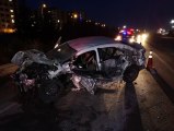 Tıra Arkadan Çarpan Otomobilin Hız Kadranı 200'de Takılı Kaldı: 1 Ağır Yaralı
