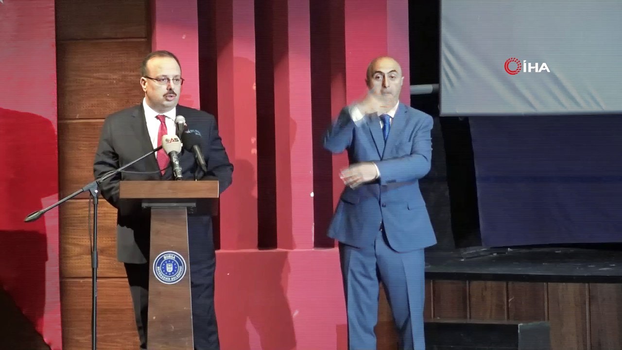 Bursa’da 14 şehit ailesi ve 1 gaziye Devlet Övünç Madalyası verildi