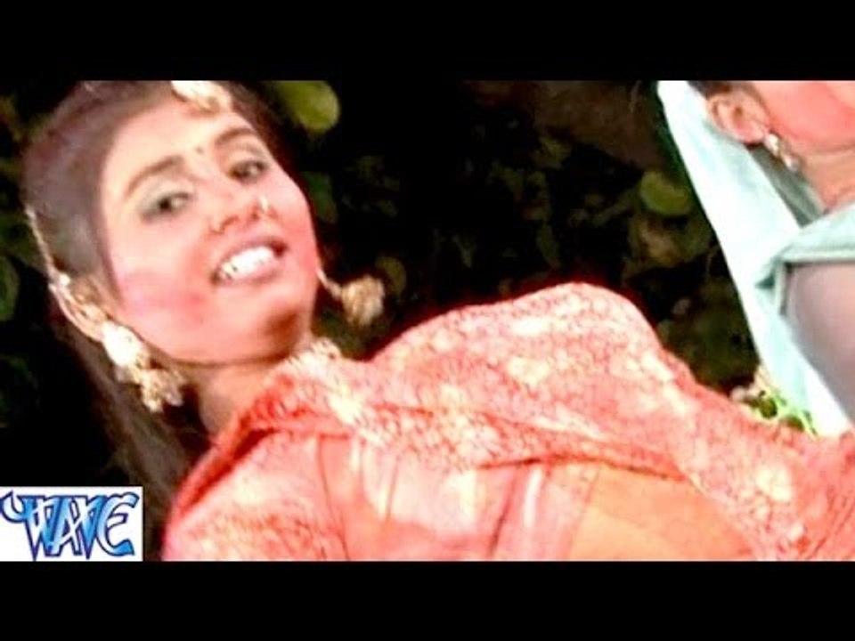 दादा चोलिया में उजर लहंगा में लाल - Pichkari Sadhe Teen Bita Ke - Bhojpuri Hit Holi Songs