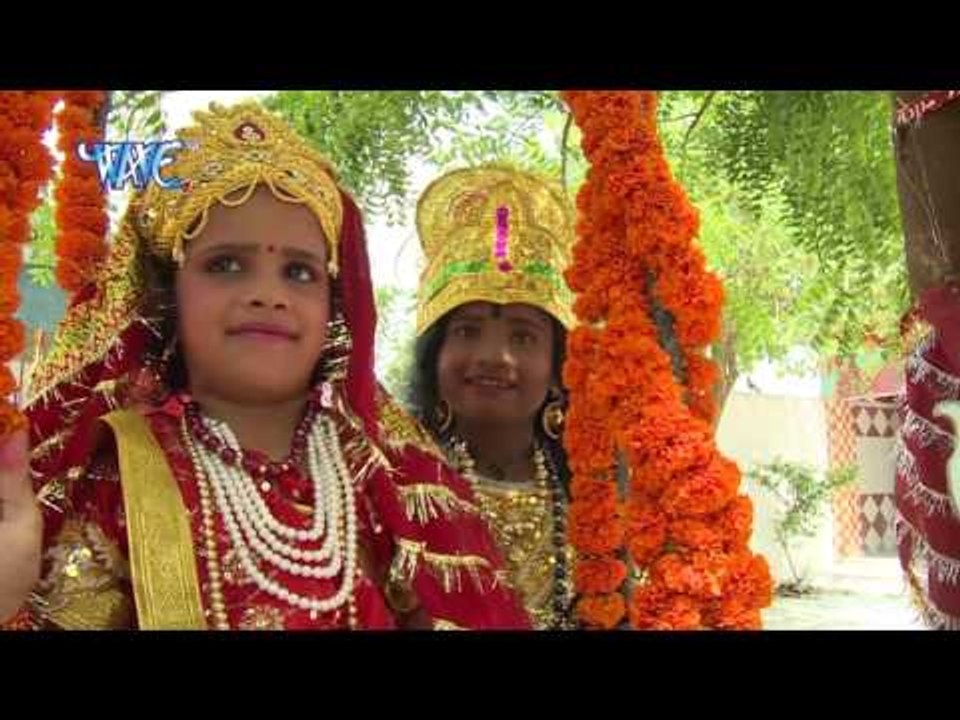 लाली लाली डोलिया ऐ मईया | Chamake Chandaniya Maiya Ke | Priya Payaliya | Bhojpuri Devi Geet