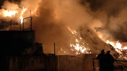 Un incendie se déclare dans un entrepôt de palettes à La Garde