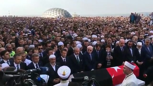 Tarihçi Mısıroğlu, son yolculuğuna uğurlandı