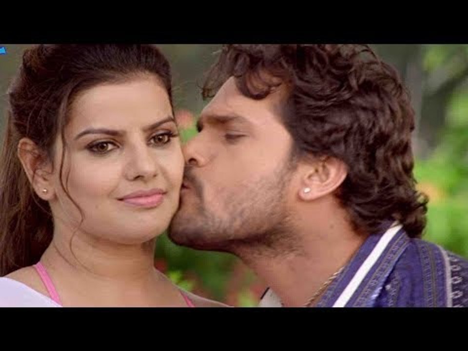 खेसारी लाल ने खुलेयाम लिया चुम्मा - Comedy video""||Khesari Lal Or Madhu Sharma ke beech Takkar||