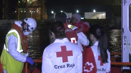 Una patera llega a las costas de Málaga