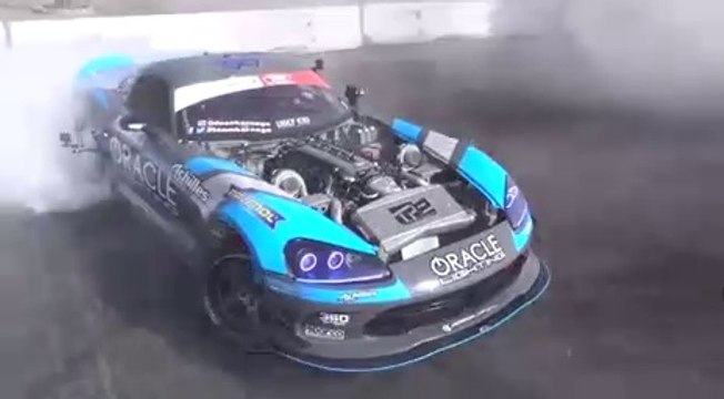 VÍDEO: Así drifta un Dodge Viper con 1.350 CV de potencia