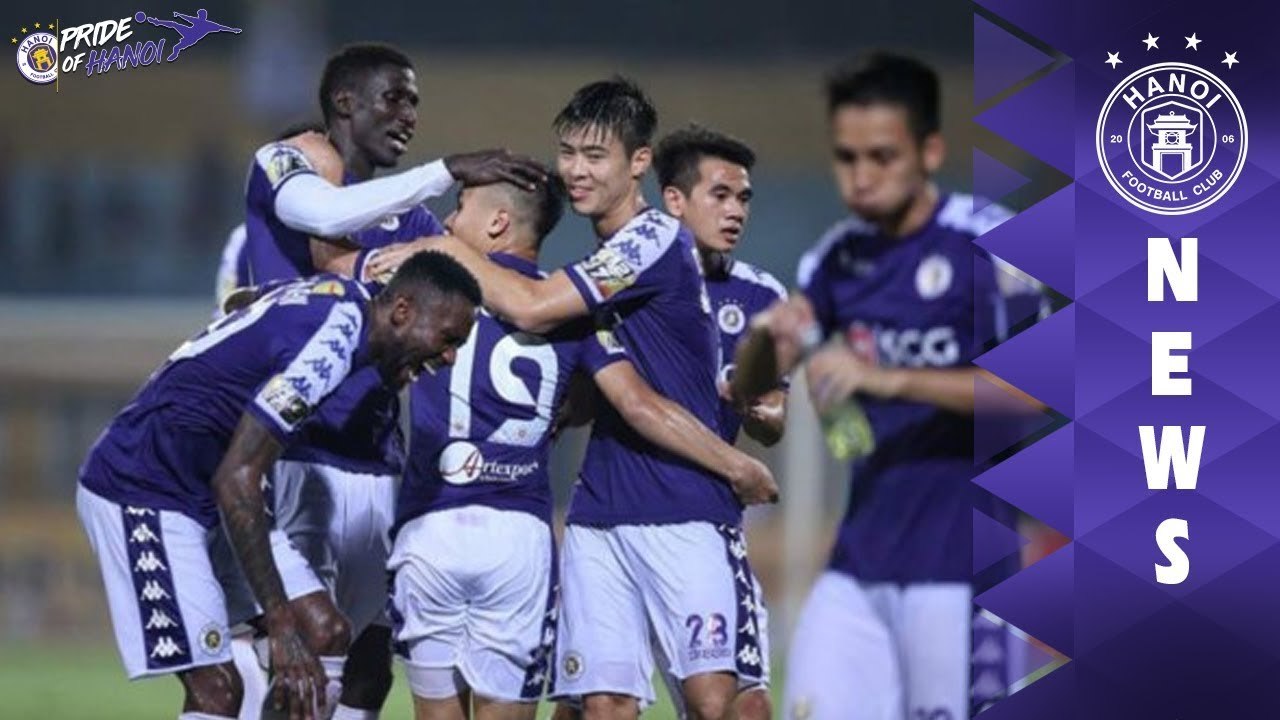 CLB Hà Nội đã có mặt tại SVĐ The Olympic, sẵn sàng thi đấu dưới cái nóng 36 độ trên sân nhân tạo