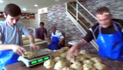 Meşhur 'Tahinli Pide' artık kargo ile farklı illere de gönderiliyor