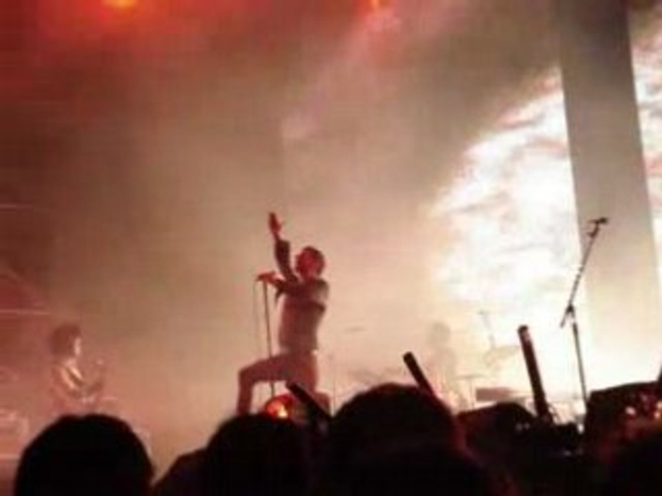 Mercury Rev - The Dark Is Rising (Live)