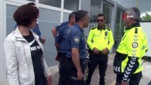 Antalya'da eski koca dehşeti...Önce araca çarptı ardından bıçak çekip biber gazı sıktı