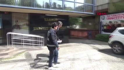 İstanbul- Kadıköy'de Karısını Öldüren Kişi Adliyeye Sevkedildi