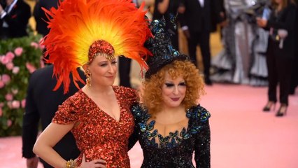 Right Now: Bette Midler and daughter Met Gala Red Carpet 2019