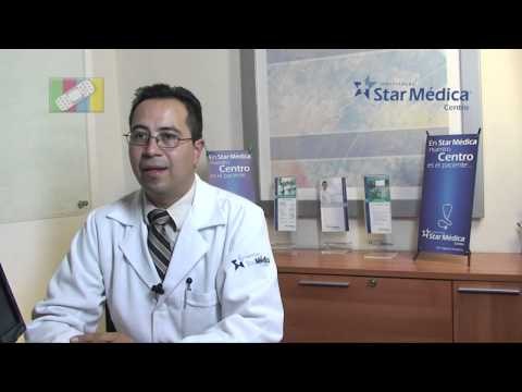 ¿Cómo debe ser la integración de la familia al tratamiento de un familiar con problemas auditivos?