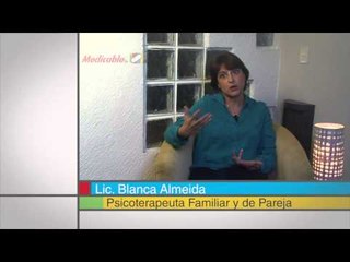 Ser amiga de mi hija adolescente, ¿me acercará a ella?