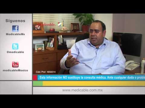 ¿Cuál es la razón más común para realizar una artroplastia de cadera?