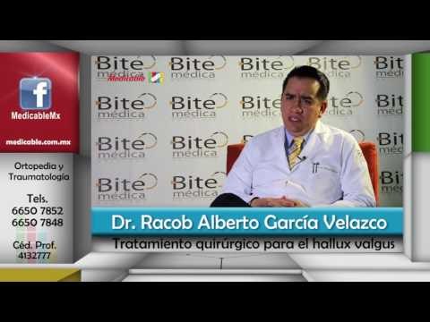 ¿En qué consiste el tratamiento quirúrgico para el hallux valgus (juanete)?