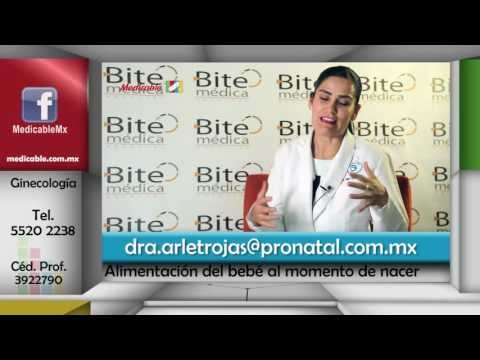 ¿Debo esperar a que me baje la leche para comenzar a darle de comer a mi bebé?