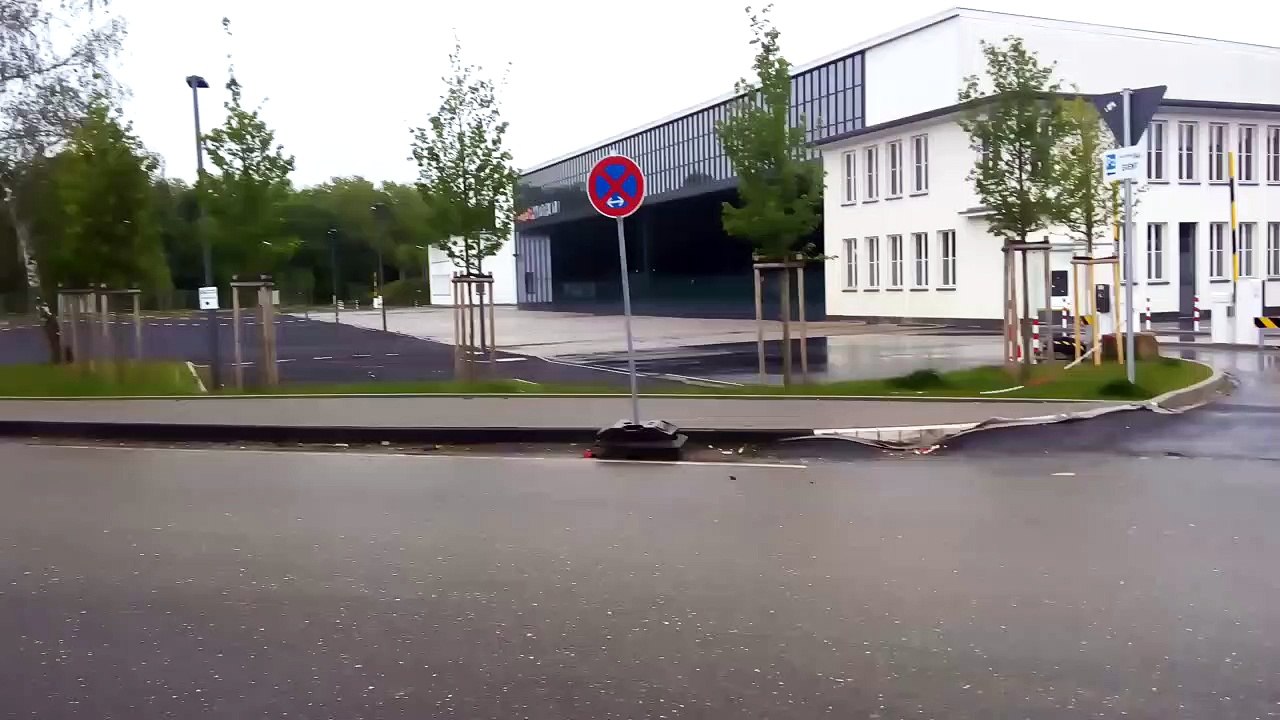 Motorwolrd-tower-rolls-royce-einfahrt-mason